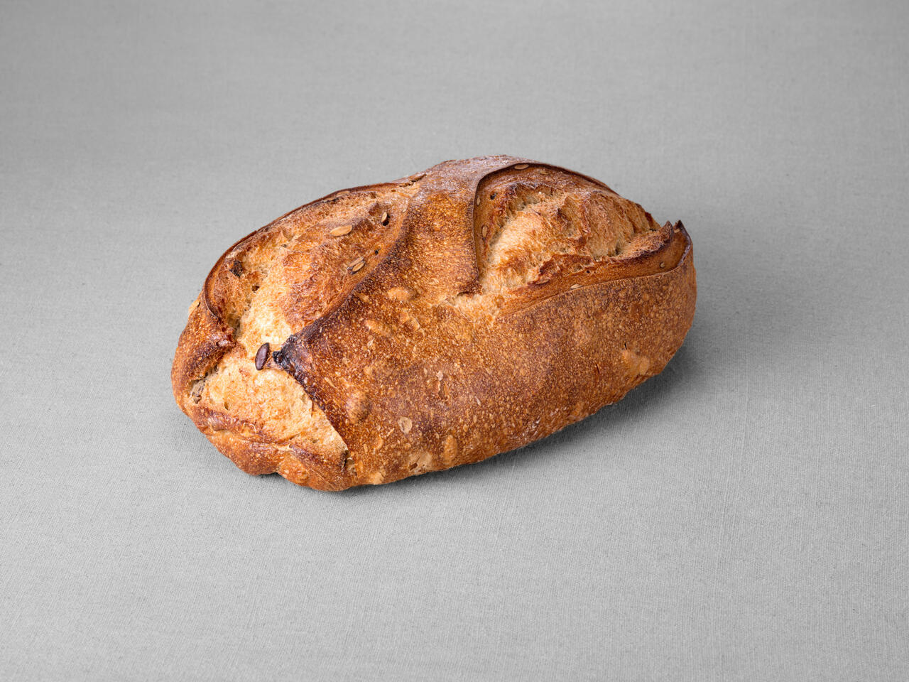 Grand pain issu d'une farine de blé blanche aux courges non moulé au pur levain naturel