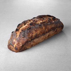Pain issu d'une farine de blé blanche au pur levain naturel aux fruits secs