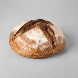Grand pain montagne issu d'une farine de blé blanche et d'une farine de seigle au pur levain naturel