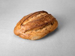 Grand pain aux noix issu d'une farine de blé blanche non moulé au pur levain naturel