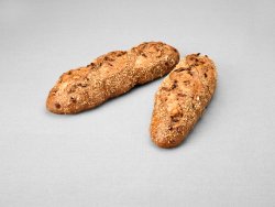 Pain type baguette issu d'une farine de blé blanche au pur levain naturel au chocolat et aux noisettes