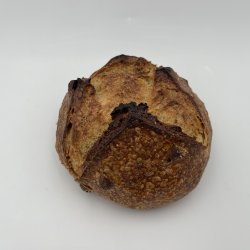 Petit pain aux noix non moulé au pur levain naturel